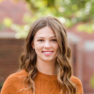 Meet your Posher, Ainsley